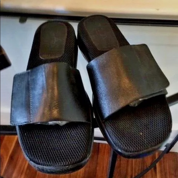 MENS PRADA BLSCK SANDALS 8.5 - Picture 8 of 8